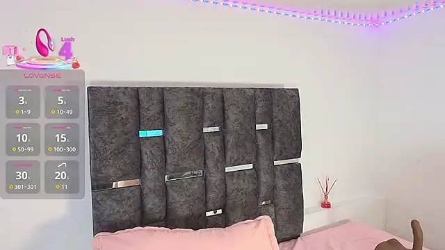 Snapshot of Natasharuso chatting on 09/26/25, 12:09 Natasharuso online show from 09/26/25, 12:09