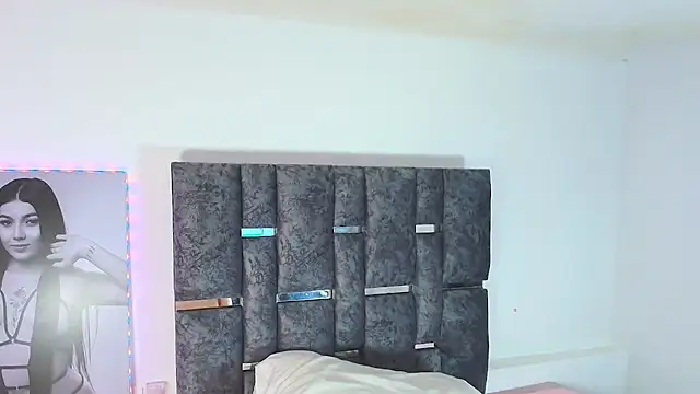 Snapshot of Natasharuso chatting on 10/21/25, 11:00 Natasharuso online show from 10/21/25, 11:00