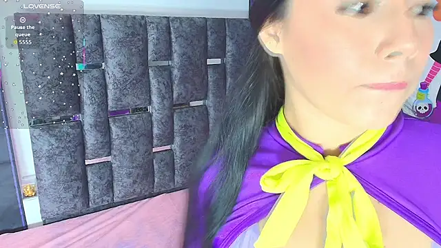 Snapshot of Natasharuso chatting on 10/29/25, 10:39 Natasharuso online show from 10/29/25, 10:39