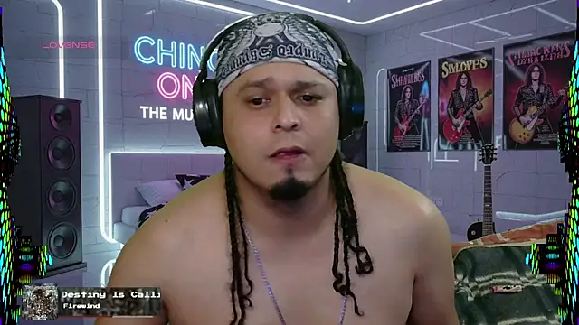 chino roz online show from 10/11/25, 10:03