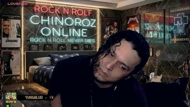 Snapshot of chino_roz chatting on 06/27/26, 08:08 chino roz online show from 06/27/26, 08:08