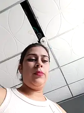 Latina sexy1 online show from 03/18/25, 05:53