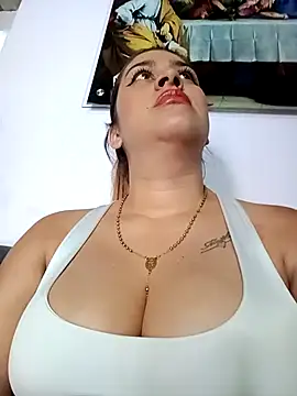 Latina sexy1 online show from 04/10/26, 02:00