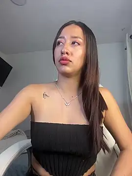 adila anich online show from 03/08/25, 11:28