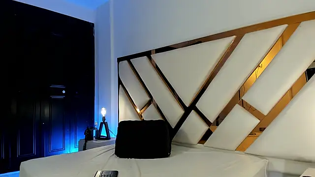 Aron cruz online show from 03/30/26, 01:01