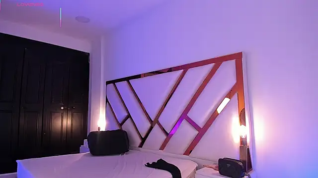 Aron cruz online show from 07/11/26, 01:25