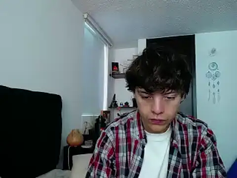 Snapshot of Santiago_kiler chatting on 12/20/24, 03:10 Santiago kiler online show from 12/20/24, 03:10