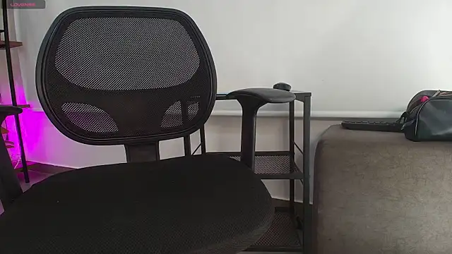 Sassy--Girl online show from 04/13/26, 06:24