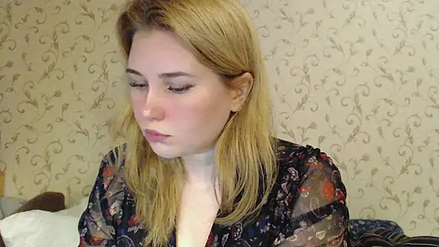 mmmPinUpGirl online show from 03/12/25, 08:20
