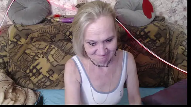 MissBekker online show from 12/17/24, 12:01