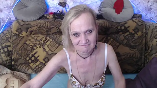 MissBekker online show from 12/31/24, 09:39