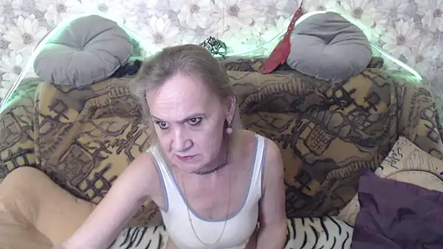 MissBekker online show from 11/09/25, 09:24