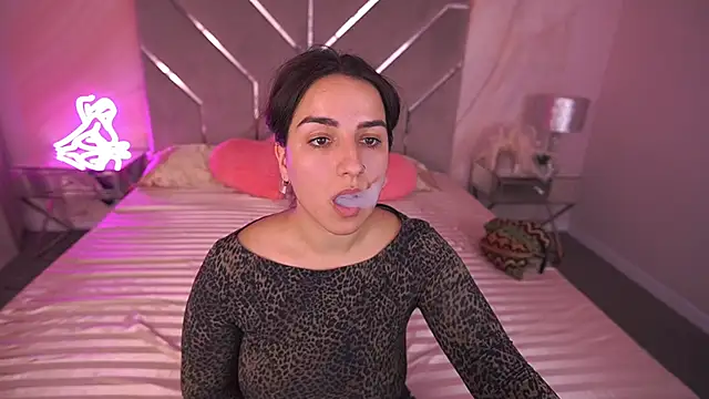 Daphne Moss online show from 02/22/25, 01:35