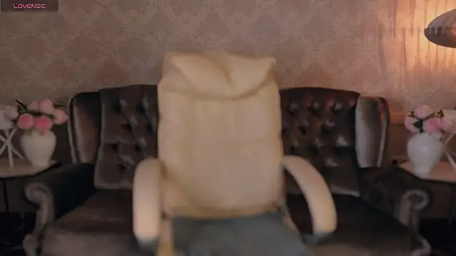 Daphne Moss online show from 10/23/25, 12:59