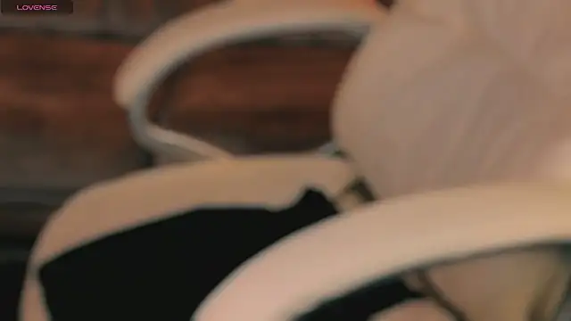 Daphne Moss online show from 03/23/26, 02:10