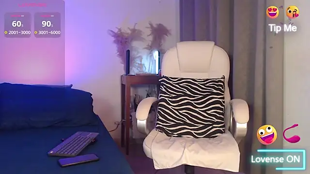 Naia Ross 1 online show from 11/08/25, 08:40