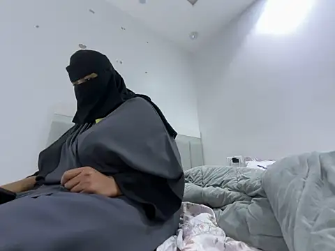 Submissive Arab online show from 01/12/25, 01:48