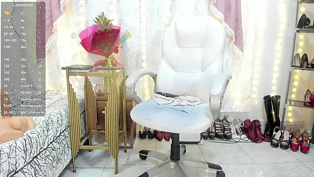 Chanel Doll  online show from 02/14/25, 02:02