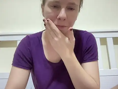 Snapshot of SweetLucy96 chatting on 11/20/25, 11:43 SweetLucy96 online show from 11/20/25, 11:43