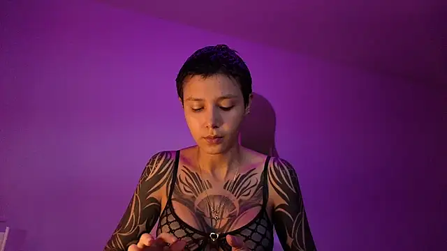 Snapshot of goddess_vee_ chatting on 01/15/26, 08:56 goddess vee online show from 01/15/26, 08:56