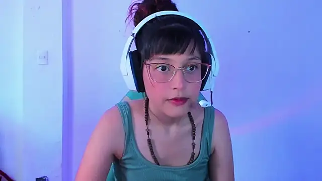 Little Lisy online show from 09/28/25, 05:40