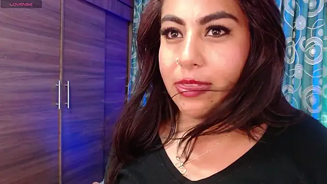 gatuwildhott online show from 01/12/25, 06:06