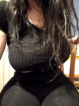 Snapshot of eva750 chatting on 03/19/25, 05:17 eva750 online show from 03/19/25, 05:17