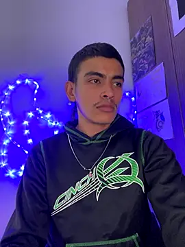 Snapshot of sorry-mom69 chatting on 12/02/25, 04:07 sorry-mom69 online show from 12/02/25, 04:07