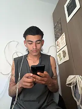 Snapshot of sorry-mom69 chatting on 12/03/25, 12:25 sorry-mom69 online show from 12/03/25, 12:25