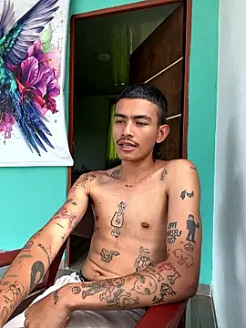 Snapshot of sorry-mom69 chatting on 01/15/26, 03:27 sorry-mom69 online show from 01/15/26, 03:27