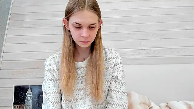 molly hunt  online show from 02/27/25, 02:53