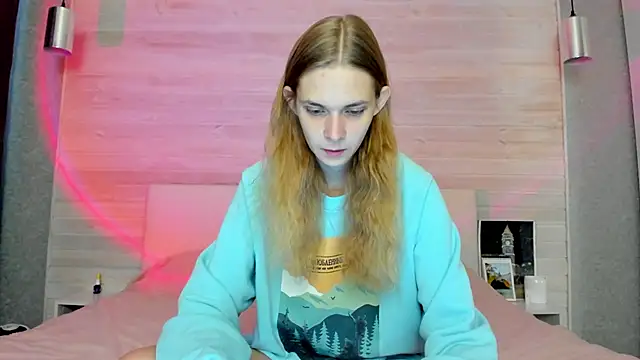 molly hunt  online show from 11/09/25, 04:00