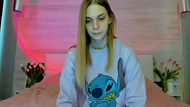 molly hunt  online show from 03/11/26, 03:34