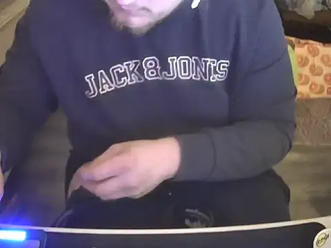 Snapshot of ChubbyTeen2003 chatting on 12/22/25, 06:54 ChubbyTeen2003 online show from 12/22/25, 06:54