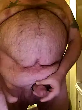 Snapshot of mrwizard4570 chatting on 12/26/24, 04:10 mrwizard4570 online show from 12/26/24, 04:10