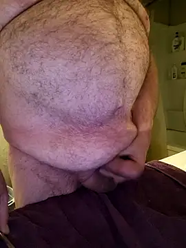 mrwizard4570 online show from 05/01/26, 05:34