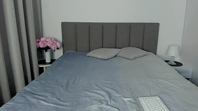 Snapshot of miss_emily_ chatting on 02/24/25, 03:42 miss emily online show from 02/24/25, 03:42