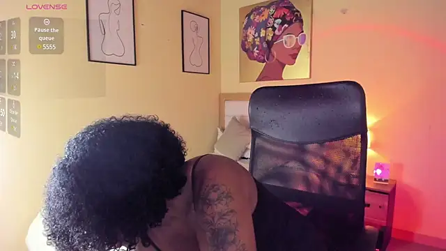 AitanaBrown  online show from 02/24/25, 10:47