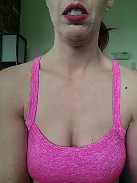 Adrina Drake online show from 09/17/25, 11:17