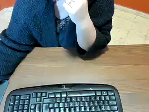 Snapshot of NikkiHolland chatting on 12/31/24, 08:48 NikkiHolland online show from 12/31/24, 08:48