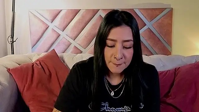  kelly hous36 online show from 06/02/26, 12:40