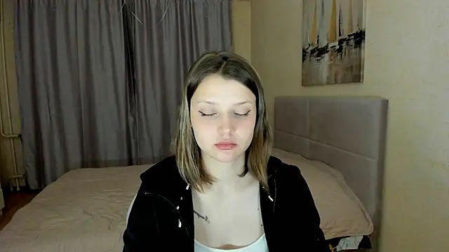 SoniNesti online show from 10/27/25, 04:55