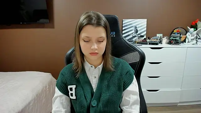 SoniNesti online show from 03/14/26, 02:22