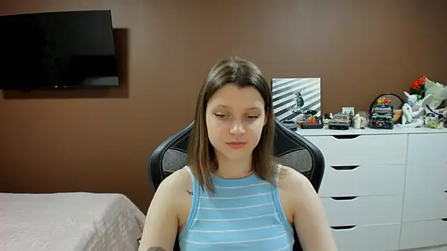 SoniNesti online show from 04/15/26, 02:46