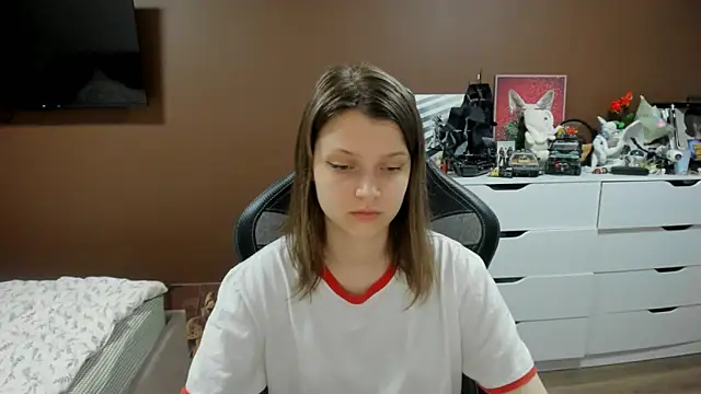 SoniNesti online show from 06/09/26, 03:56