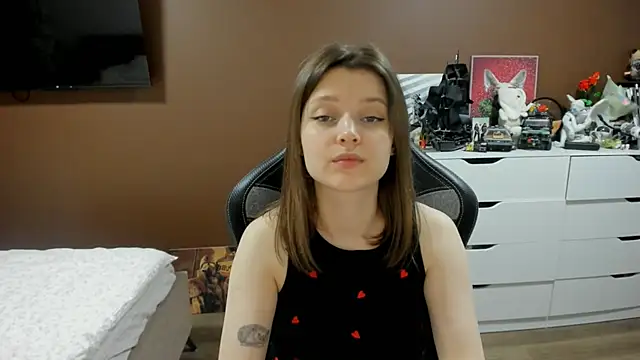 SoniNesti online show from 06/19/26, 04:11