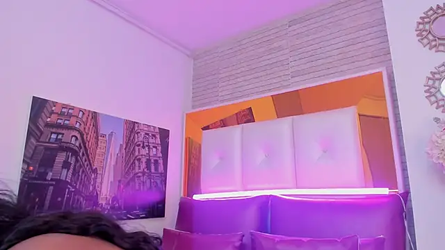 ShaniaBrownn online show from 11/27/25, 08:00