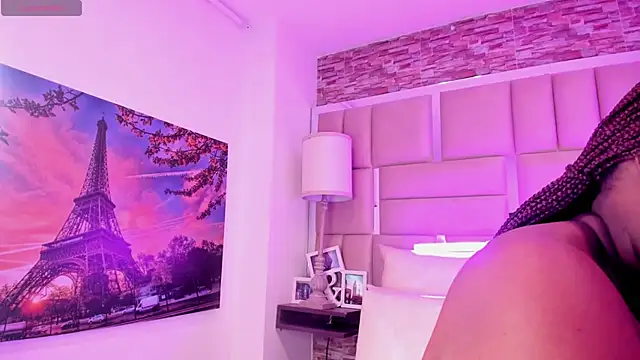 ShaniaBrownn online show from 04/08/26, 07:58