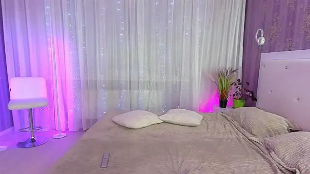 MirandaQueen online show from 03/03/25, 08:11