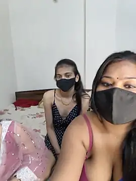 cutee  crazy online show from 05/29/26, 02:15
